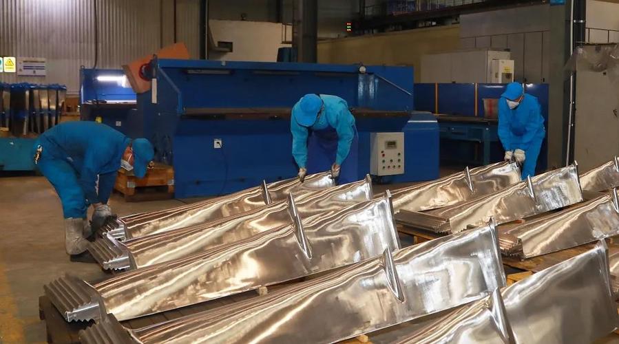 項目cap1400國核示范項目是中國自主研發的最大尺寸半轉速核電汽輪機